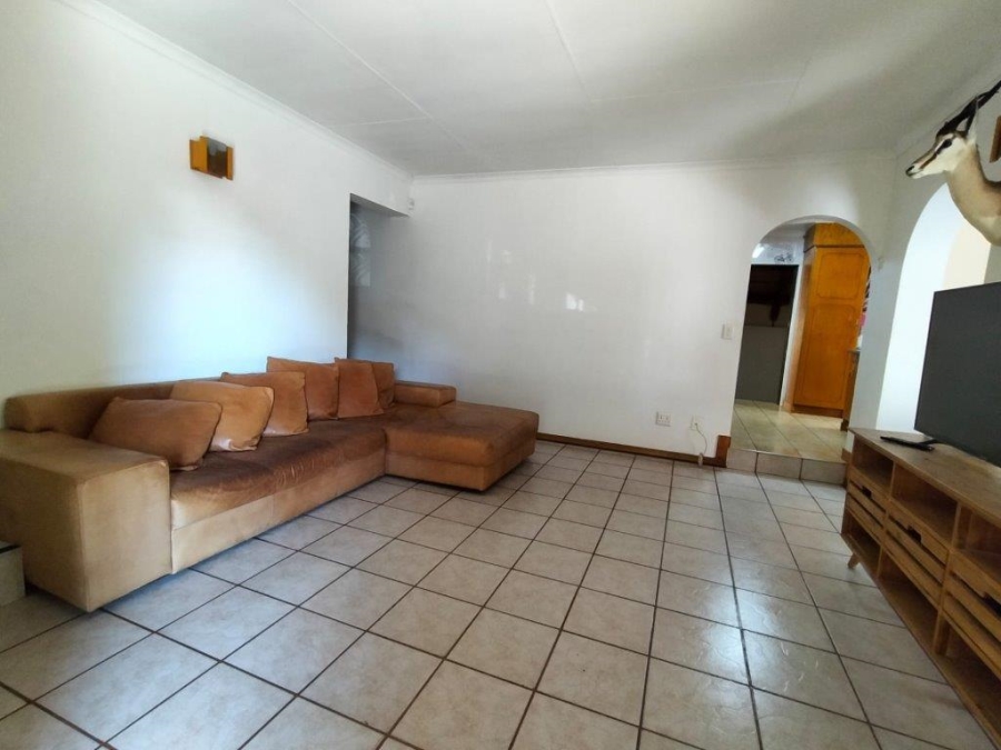 4 Bedroom Property for Sale in Oos Einde North West